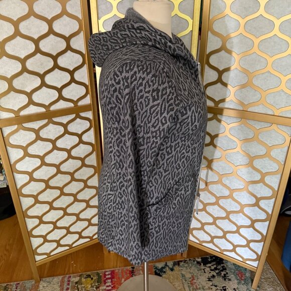 Soft Surroundings Size S Womens Gray Lyra Leopard Print Full Zip Hoodie - Picture 3 of 16